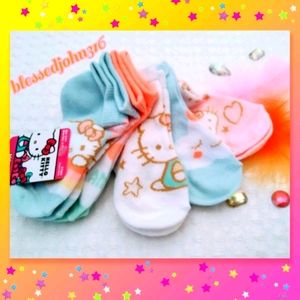 Hello Kitty Girls Socks NWT